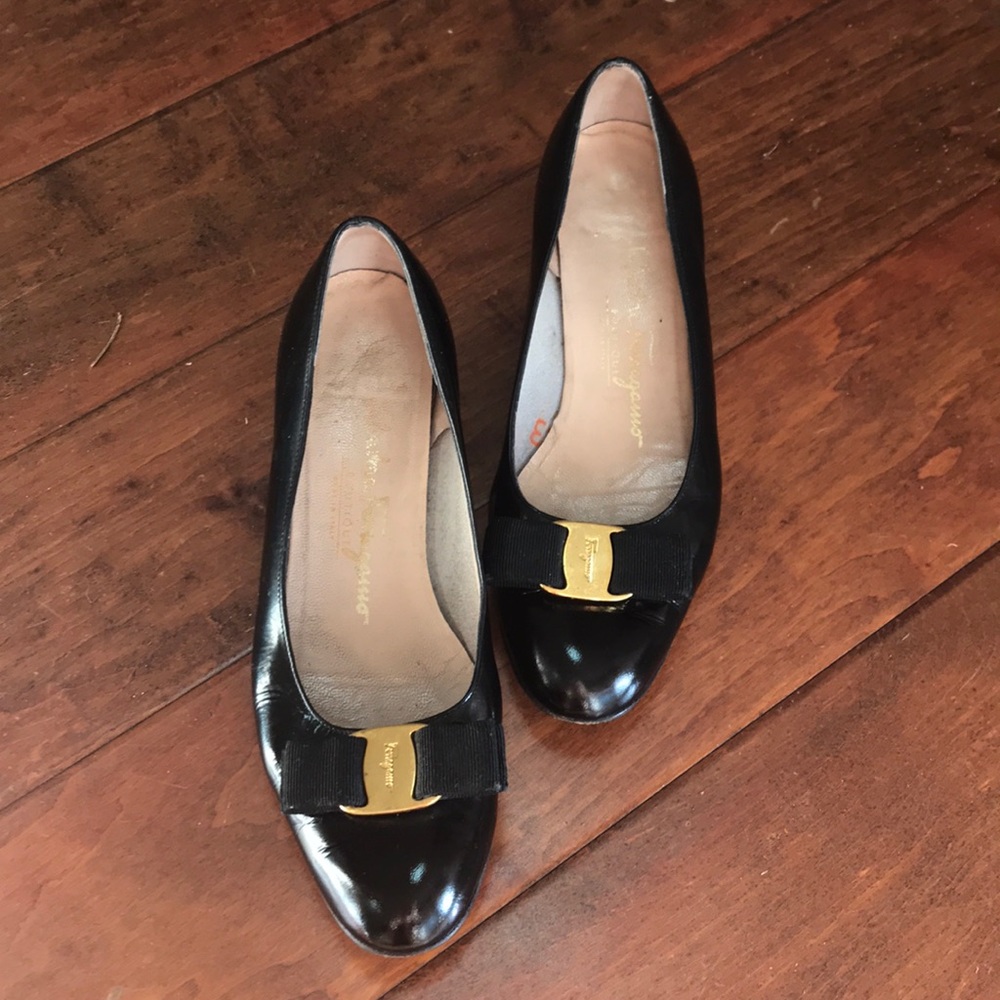 Salvatore Ferragamo Vara bow pump shoes